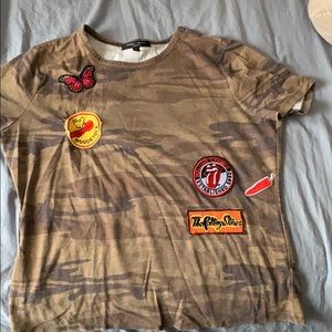 Camo patched t-shirt